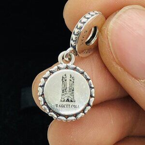 ✨🔥Pandora Gaudi La Sagrada Familia Spain Barcelona Charm